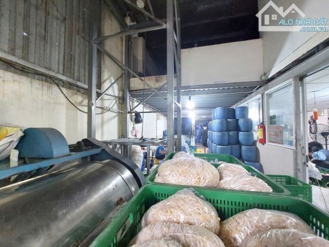 Nhà khu phân lô Tân thới nhất q12 7,5 x19 - 2
