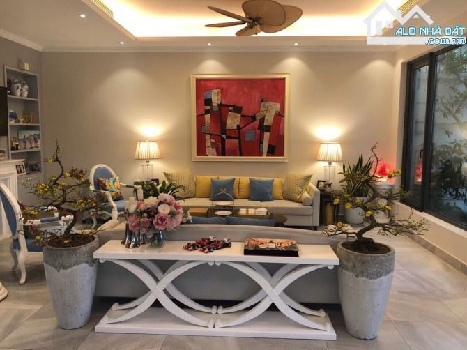 Chính chủ  bán biệt thự 358M2 khu C7 Ciputra - 2