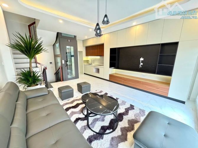 NHÀ CẦU DIỄN - 37M2 - NGÕ THÔNG - Ô TÔ NGỦ TRONG NHÀ - GIÁ 4 TỶ 88 - 2