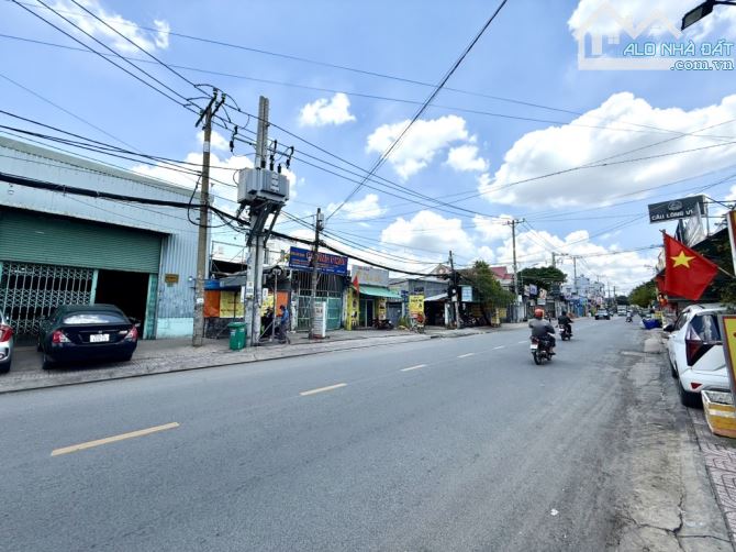 Mặ tiền Nguyễn Thị Kiểu . Cho thuê 38tr. 8x50 400m2 full thổ. Hơn 70tr/m2 - 2