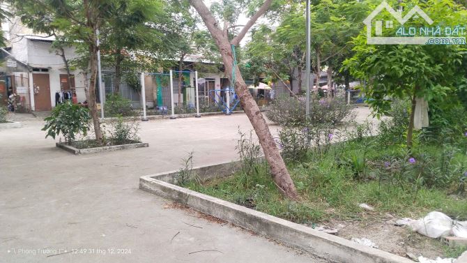 Bank định giá 9 tỷ bán hơn 8 tỷ. 7.5 x19 141m2. Hơn 50tr/m2 HXH Thông. - 2
