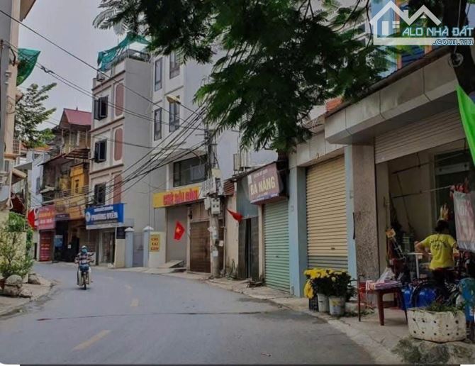 NHÀ ĐẸP THỤY PHƯƠNG - DT40M2 - 5 TẦNG - GIÁ 7,5 TỶ - NGÕ Ô TÔ TRÁNH - THANG MÁY - 2