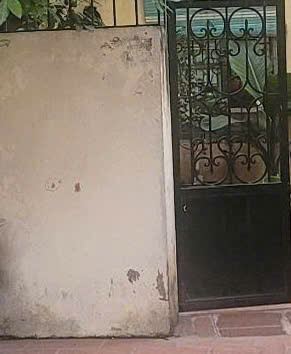 Bán nhà Trần Cung- nhà phân lô  mặt ngõ thông thoáng. Diện tích 69m2. Giá bán 12,5 tỷ - 2