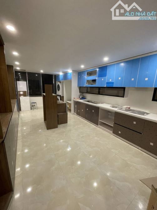 BÁN NHÀ MẶT PHỐ LẠC LONG QUÂN, TÂY HỒ. 30M2 5T MT 4M GIÁ 18 TỶ- . SIÊU PHẨM MẶT PHỐ TÂY - 2