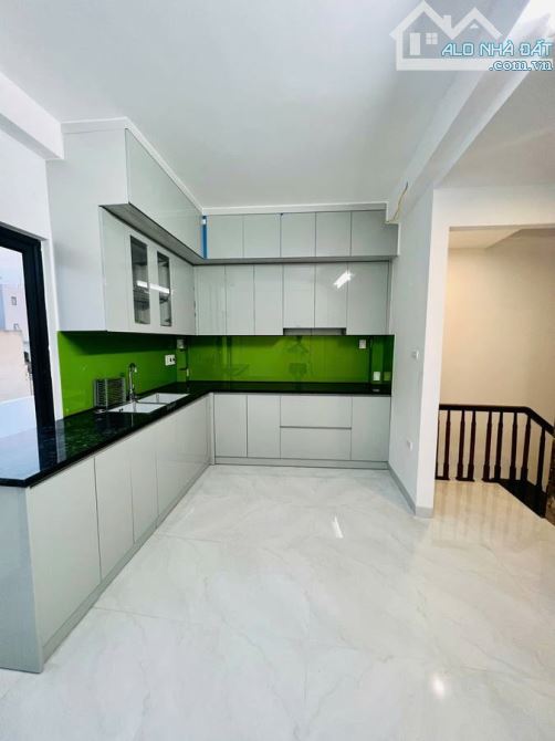 CỰC PHẨM VĂN CHƯƠNG - ĐỐNG ĐA - 6 TẦNG THANG MÁY - LÔ GÓC - GẦN PHỐ, GẦN HỒ - GIÁ 8.8 TỶ - 2