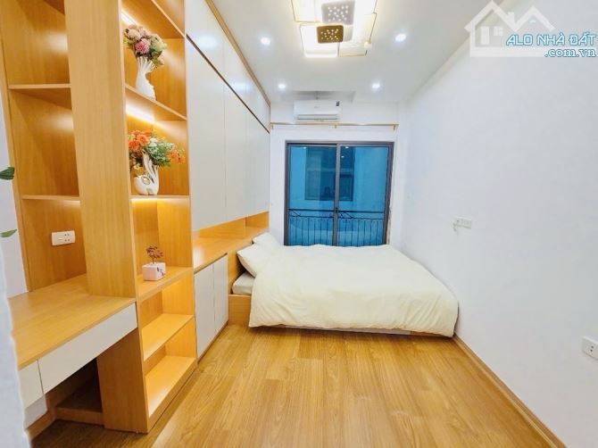 BÁN NHÀ CẠNH ĐỀN LỪ - HOÀNG MAI - ✅HƠN 5.5 TỶ - NGÕ BA GÁC - GẦN Ô TÔ  - 3 NGỦ FULL ĐỒ. - 2