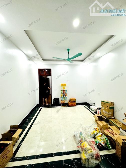 BÁN NHÀ LẠC LONG QUÂN 52m2. NHÀ DÂN XÂY - MẶT NGÕ Ô TÔ - KINH DOANH ĐỈNH CAO - 2
