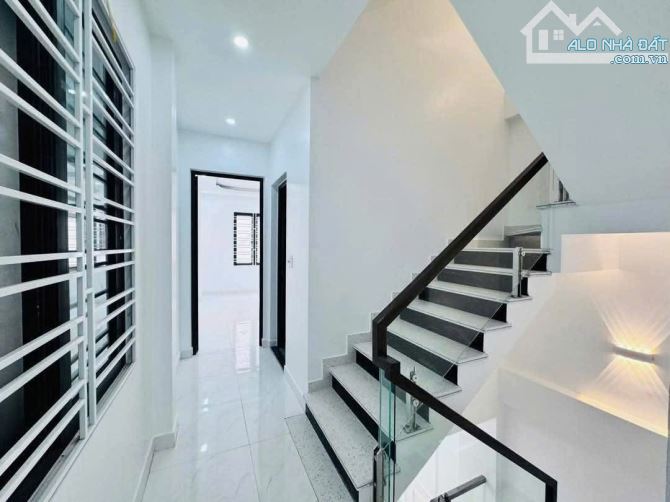 Bán nhà 4 tầng xây mới tại Đà Nẵng Ngay gần cầu Hoàng Gia.42m2 giá chỉ 2,95 tỷ tt - 2