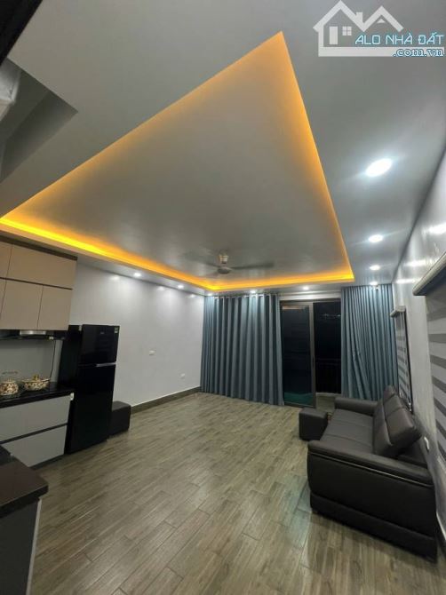 BÁN NHÀ MẶT PHỐ LĨNH NAM – HOÀNG MAI – 82m² – MẶT TIỀN 4.7M – GIÁ 21,1 TỶ VỈA HÈ RỘNG - 2