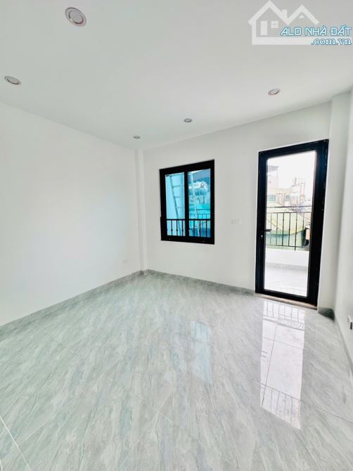 Bán nhà Trần Cung, nhà đẹp, ngõ thông thoáng. Diện tích 42,5m2. Giá bán 10,85 tỷ - 2