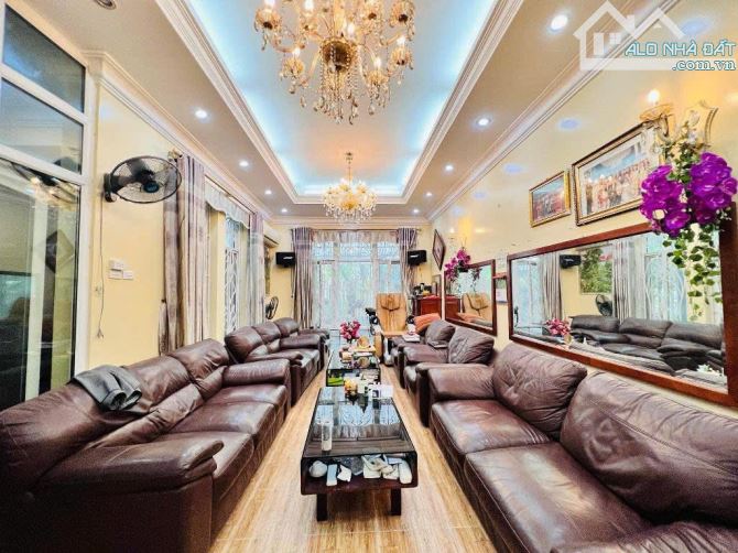SIÊU BIỆT THỰ LÔ GÓC LÀNG VIỆT KIỀU CHÂU ÂU, MỖ LAO, HÀ ĐÔNG 180m2-5 tầng, nhỉnh 49 tỷ - 2