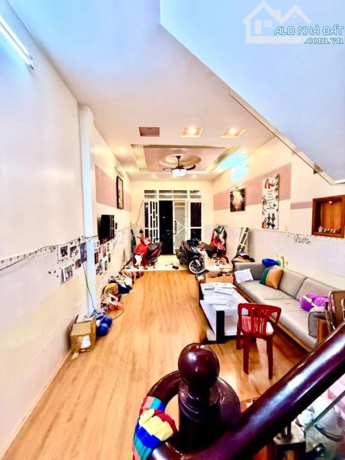 MẶT TIỀN 4 TẦNG - KHU PHÂN LÔ - NGAY CÔNG VIÊN- PHƯỜNG 10- QUẬN 6 ( 4 x 16 ) 64M2, 10.9 tỷ - 2