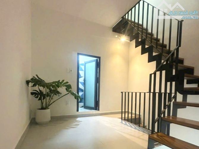 Bán nhà trung tâm Quận 1, 2 lầu 4 phòng hẻm Bùi Viện - 2
