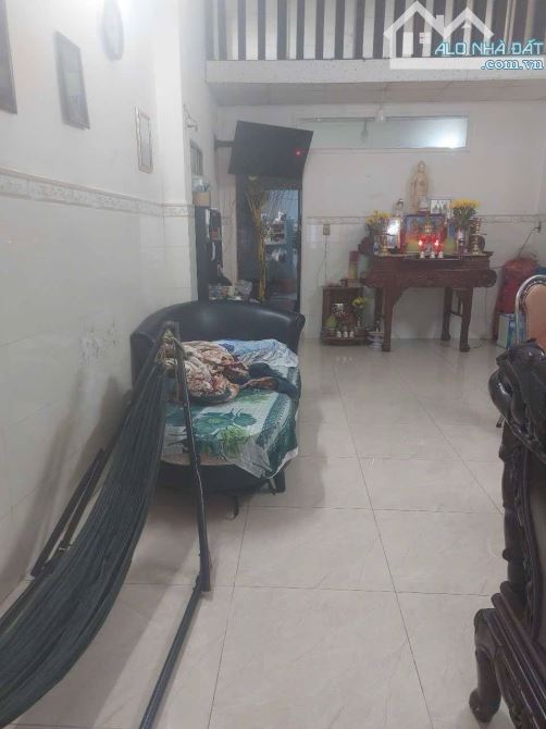 Ngay Lạc Long Quân - F.10 Tân Bình - 86m2 - ngang 4m1 nở hậu 4m4 - ô Tô thông - 9tỷ nhỉnh - 2