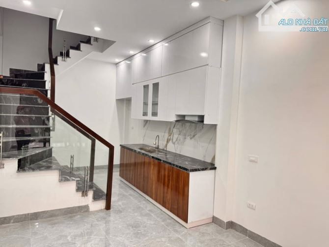 Cần bán nhà phố Hồ tùng Mậu 35m2  5 tầng 3,5m mặt tiền - 2