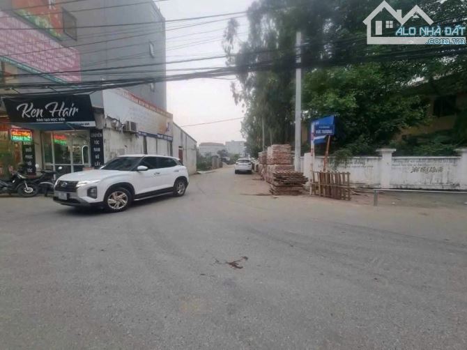 MUA BÁN ĐẤT CHÍNH CHỦ , OTO ĐỖ CỬA , 20ra OTO TRÁNH , SÁT TRƯỜNG HỌC UBND ĐỨC THƯỢNG - 2