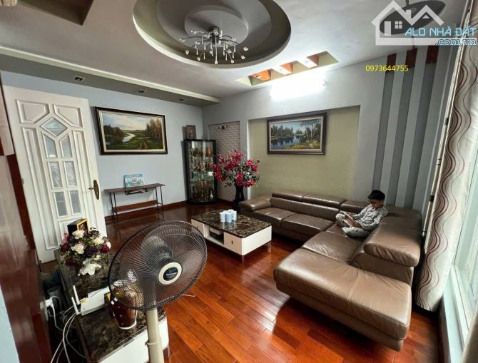 Bán nhà đẹp, phân lô, gần trường, công viên phố Hạ Yên, Cầu Giấy. DT 60m2, 5 tầng. 23,9 tỷ - 2
