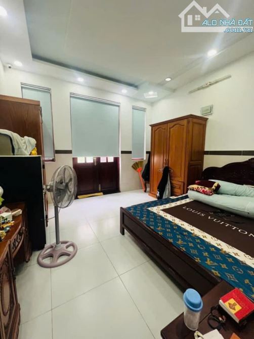 🏡 CƠ HỘI SỞ HỮU NHÀ MẶT TIỀN NGUYỄN ĐÌNH CHIỂU, QUẬN 3 - GIÁ TỐT NHẤT THỊ TRƯỜNG! 🚀 - 2