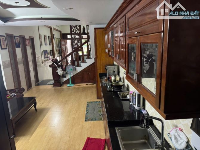 Nhà Bán 3.5 tầng Đẹp Mới Lung Linh Mặt Tiền Hoa Lư. Dt 80m2 giá 6tỷ xxx - 2