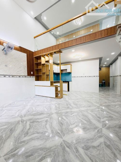 🏢 NHÀ MẶT TIỀN NGUYỄN THỊ MINH KHAI, QUẬN 3 - KINH DOANH ĐẮC ĐỊA - GIÁ HẤP DẪN! 🚀 - 2