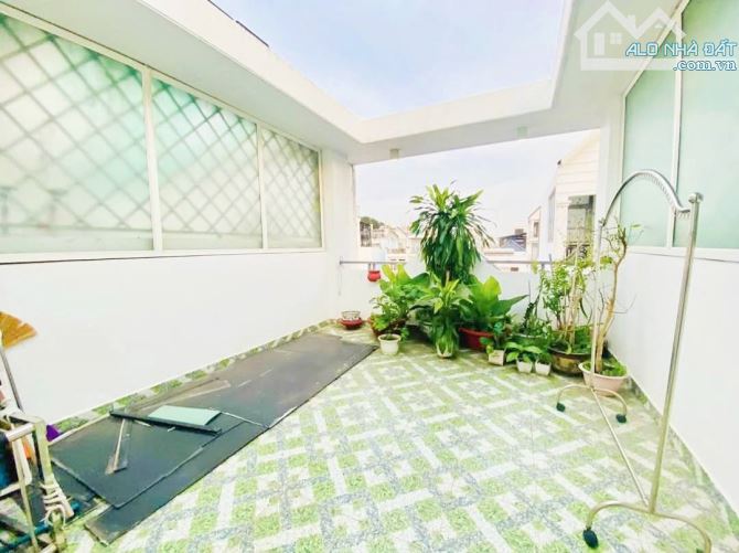 🏡 CƠ HỘI SỞ HỮU NHÀ MẶT TIỀN ĐƯỜNG CÁCH MẠNG THÁNG 8, QUẬN 3 - GIÁ CHỈ 10.35 TỶ 🔥 - 2