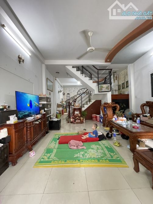 Cần Bán Gấp Nhà 3 Tầng 95m2 P14 Gò Vấp .Giá Cực Tốt Chỉ 8 Tỷ - 2