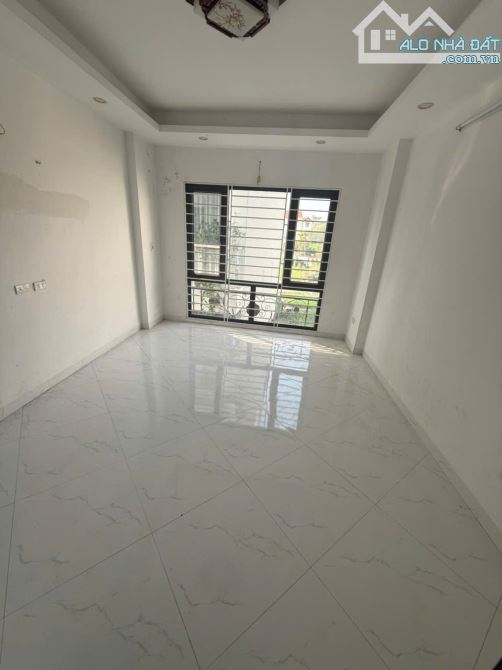 Bát Khối_ xuân đỗ 30m 4 tầng 3pn ôtô đỗ của giá 4 tỷ 68 - 2