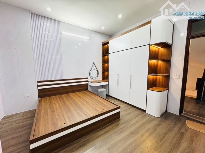 Nhà đẹp Khương Trung, 43m2, có 4pn, cách ô tô 5m, gần trường, chợ, Giá chỉ nhỉnh 7 tỷ - 2