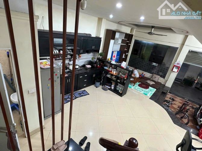 💥 Sốc! Nhà 4 Tầng Long Biên - Ở SƯỚNG Ngay Chợ Diêm Gỗ! 💥 🏠 - 2