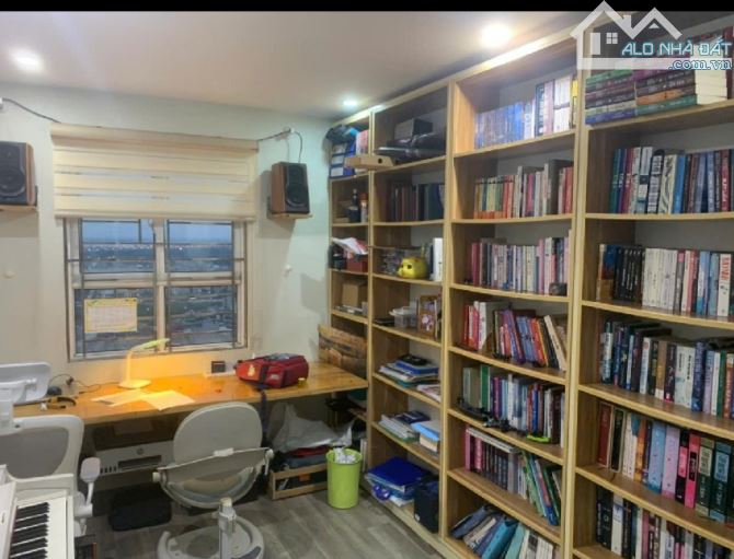 CC Thạch Bàn/108 M2/5.5 tỷ / Tầng 23 - 2