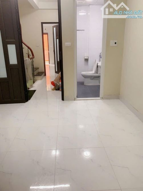 Nhà đẹp Tựu Liệt Tam Hiệp Ô tô Tránh Kinh Doanh 38m 4 tầng 7,8 tỷ - 2