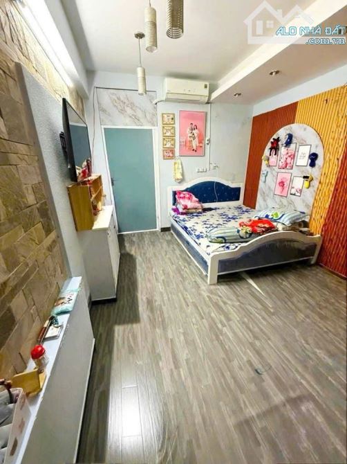 NGỘP BÁN GẤP NHÀ PHỐ 70M2 X 4 TẦNG -TÂN KIỂNG- QUẬN 7 -CHỈ NHĨNH 9 TỶ(TL) - 2