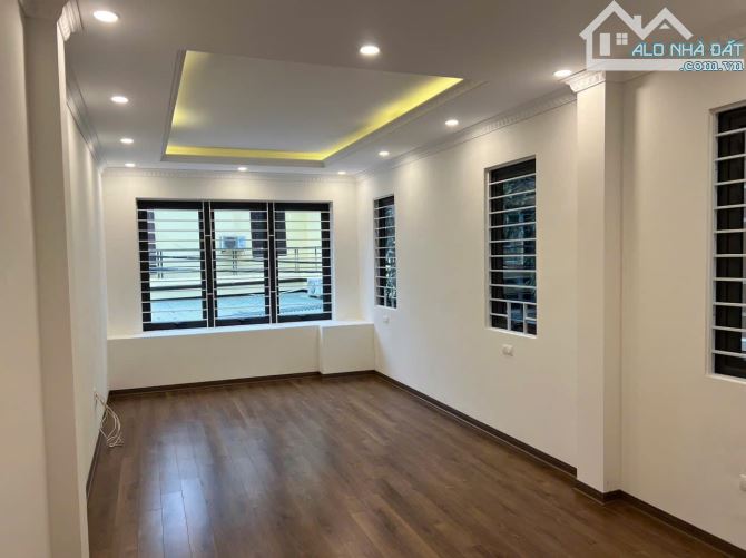 Bán nhà phan đình giót hà đông ô tô tránh gần 5 tầng thang máy DT39m2 giá hơn 8 tỷ - 2