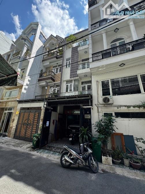 BÁN NHÀ 5 TẦNG – HẺM XE HƠI – SỔ ĐỎ HOÀN CÔNG – KHÔNG LỘ GIỚI Giá: 7.9 tỷ (thương lượng) - 2