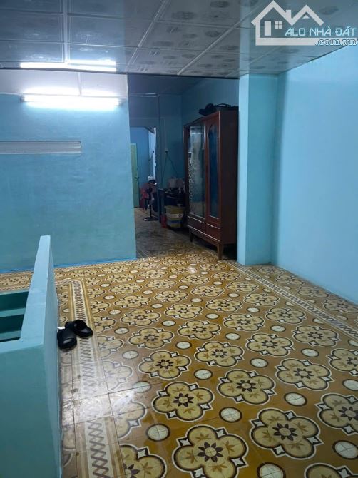 Nhà MT Nguyễn Văn Của P.13-Q.8, dt 4,4x20 giảm mạnh còn 14tỷ900 tl. - 2
