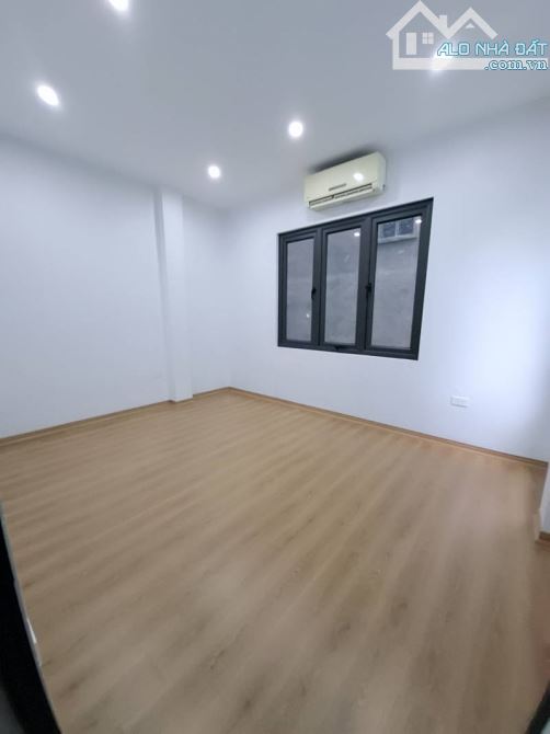 Nha đẹp .giá siêu hời ngõ Đông thiêm - 2