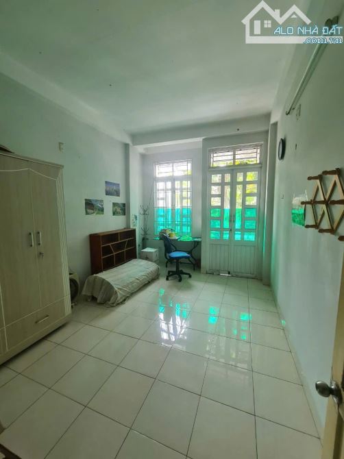🌈Bán nhà 3 tầng mặt tiền đường Mê Linh - Tân Lập  Giá 9,5 Tỷ - Tp Nha Trang - Diện Tích: - 2