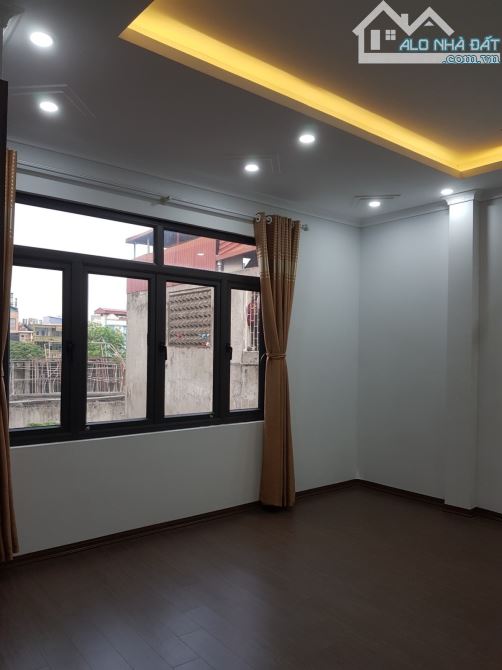 Cần bán nhà riêng Phố Quan Nhân 55m 6Tg MT 4,5m chỉ 11,8 tỷ full NT ôtô 4 chỗ vào nhà. - 2