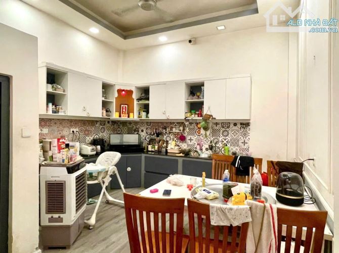 Bán Nhà Đẹp Âu Cơ Tân Phú - DT 71m Full Nội Thất - Giá Nhỉnh 7 Tỷ - 2