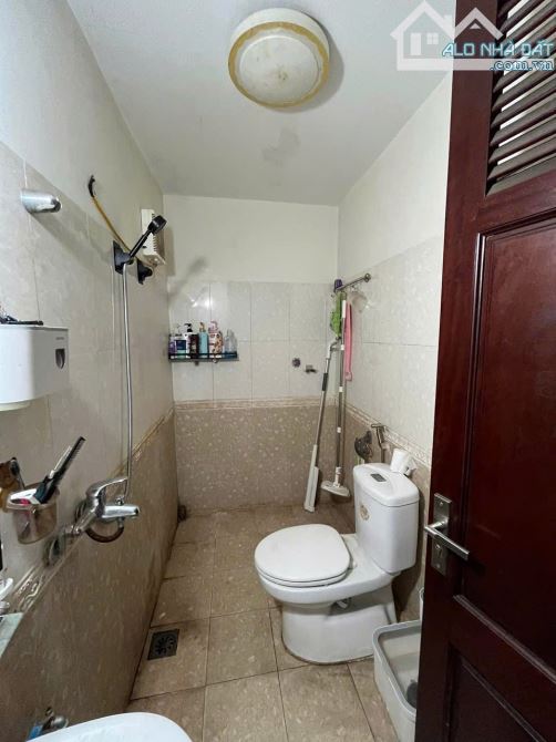 Cho thuê nhà ngõ ô tô Giải Phóng 4 tầng x 90m2 làm VP, KD online 21 Triệu - 2