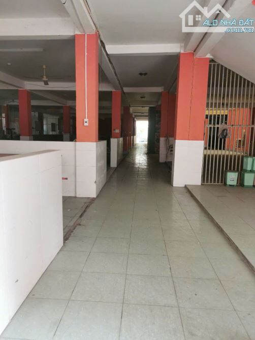 TRƯỜNG CAO ĐẲNG VĂN HÓA NGHỆ THUẬT VÀ DU LỊCH SÀI GÒN - TẶNG GIẤY PHÉP - NGANG 56M MẶT TIỀ - 2
