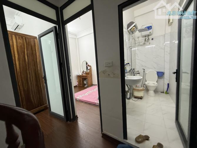 Bán nhà Phan đình giót la khê hà đông ô tô tránh đỗ cổng nhà DT30m2 giá nhỉnh 6 tỷ - 2