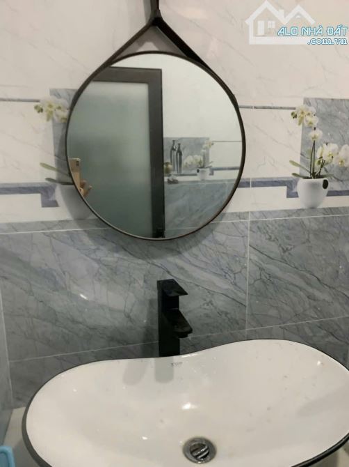 💥 💥 Cho thuê nhà 4 tầng mặt tiền Ông Ích Khiêm, Hải Châu - 2