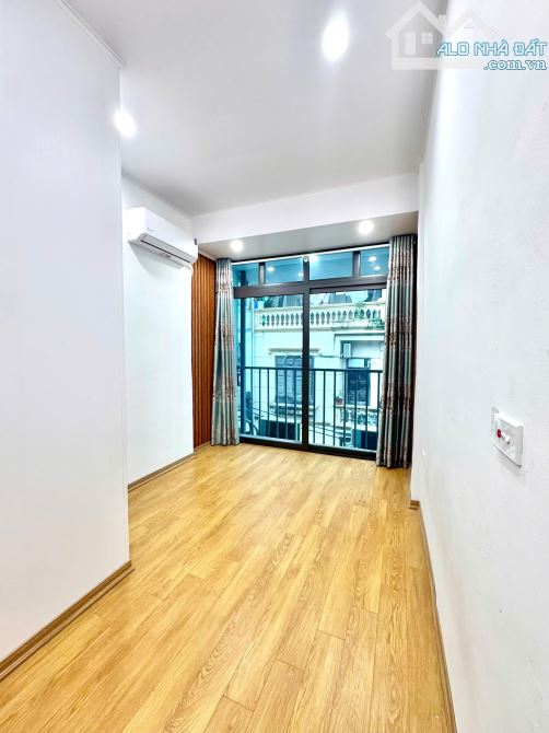 Bán nhà tập thể phố Hồng Mai, Hai Bà Trưng DTSD 70M, 3 ngủ, 2vs giá 2.75 tỷ, 25m ra ô tô - 2