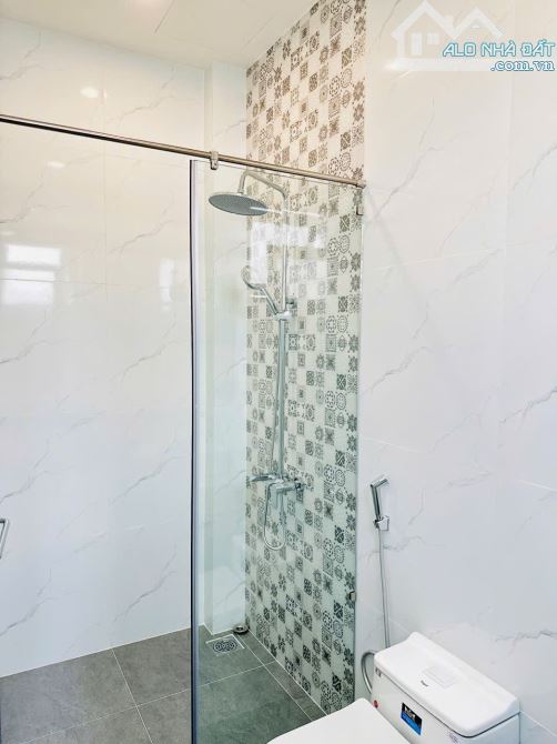 Nhà 2 Mặt Tiền Mới Xây Đẹp TĐC Đất Lành Vĩnh Thái Nha Trang - 2