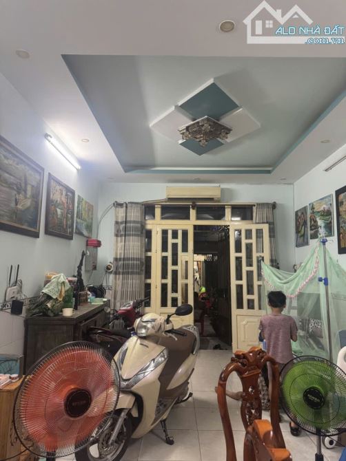Bán Gấp nhà Đất Mới gần chợ Lê Văn Quới hẻm 5m 52m2,2 Tầng 4 tỷ 1 - 2
