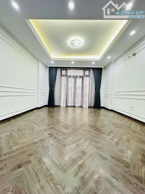 Bán nhà Thái Hà, Đống Đa, 7 tầng, thang máy, ô tô vào nhà, 50m2, giá 17.2 tỷ. - 2