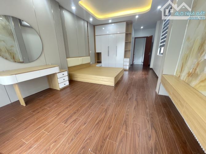 Nhà 🏠 Ngô Xuân Quảng 5 tầng. Rao 6,7 tỉ ( có TL) - 2