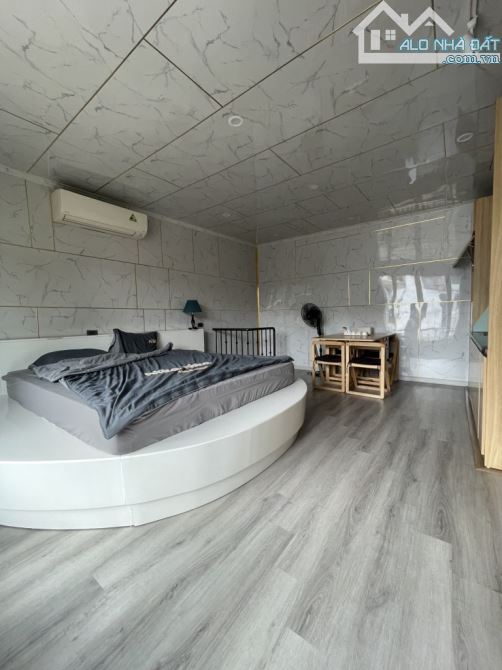 MẶT PHỐ p.HÀNG MÃ, HOÀN KIẾM,HOMESTAY, 34m2x 4T, NHỈNH 11 TỶ - 2