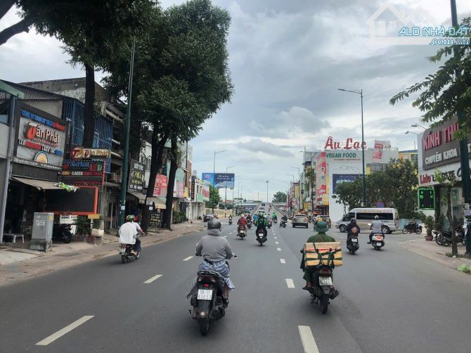 Bán nhà 4 tầng mặt tiền KD đa ngành ngang 6.5m Nguyễn Kiệm 160m2 sát sân bay TSN 15 tỷ. - 3